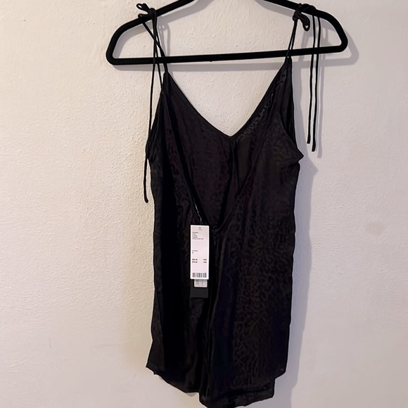 Motel Lavo Leopard Print Tie-Shoulder Romper - Picture 6 of 7